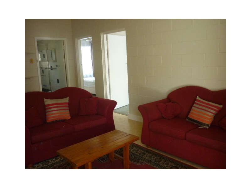 4/133 Eyre Street, North Ward QLD 4810