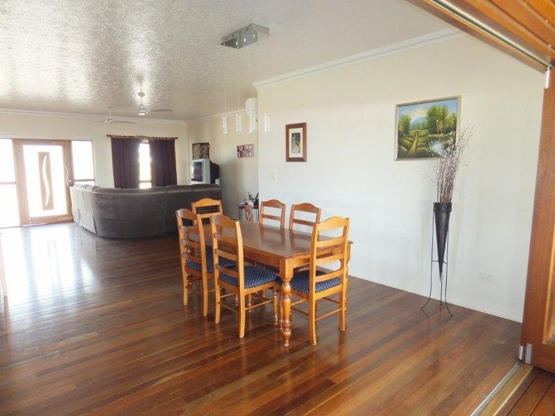 14 Shoalmarra, Mount Low QLD 4818