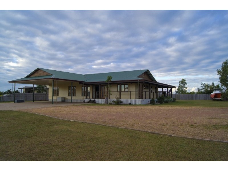 14 Shoalmarra, Mount Low QLD 4818