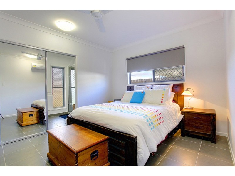 7 Black Apple, Mount Low QLD 4818