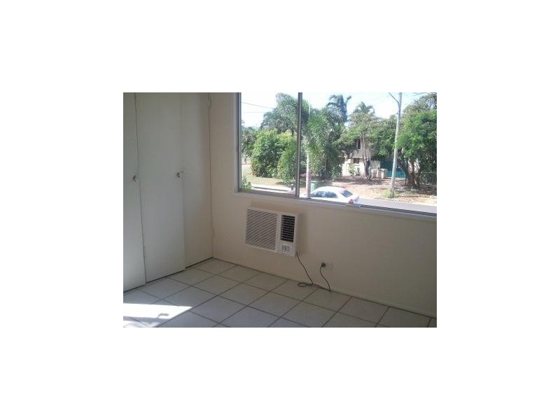 61 Wackett, Pallarenda QLD 4810