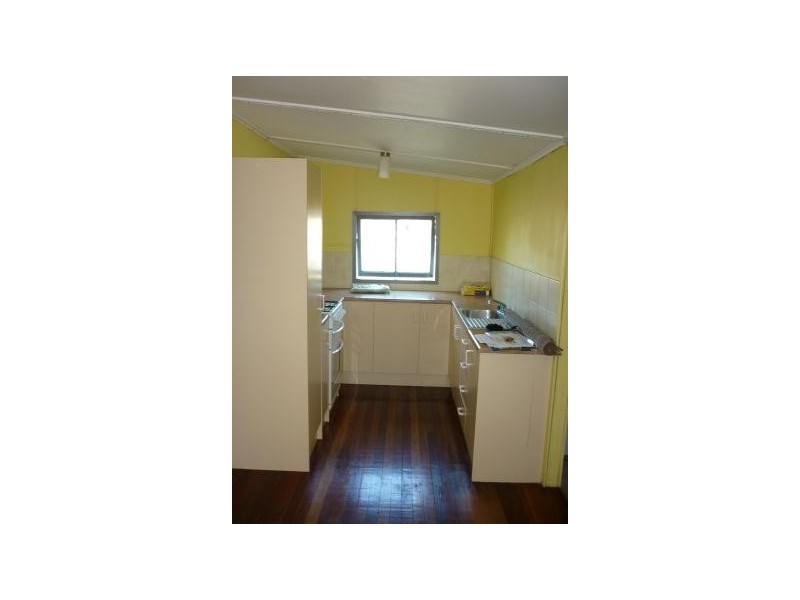 17 Morehead Street, South Townsville QLD 4810