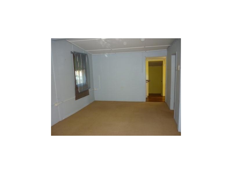 17 Morehead Street, South Townsville QLD 4810