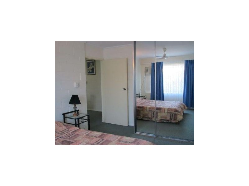 2/73 Punari St “The Haciendas”, Currajong QLD 4812