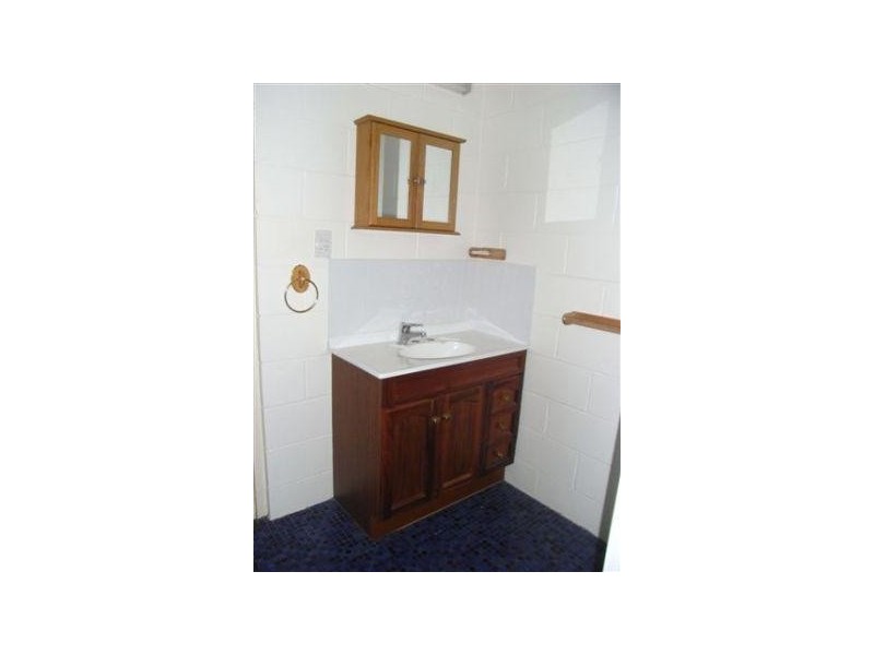 2/73 Punari St “The Haciendas”, Currajong QLD 4812