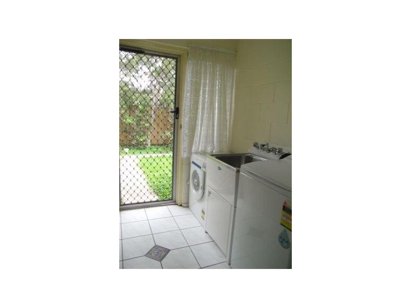 2/73 Punari St “The Haciendas”, Currajong QLD 4812