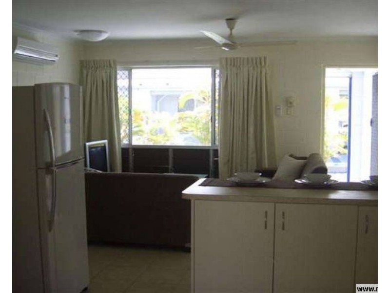 8/37 Hugh Street, West End QLD 4810