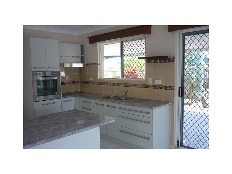 Unit 1/39 Ford Street, Hermit Park QLD 4812