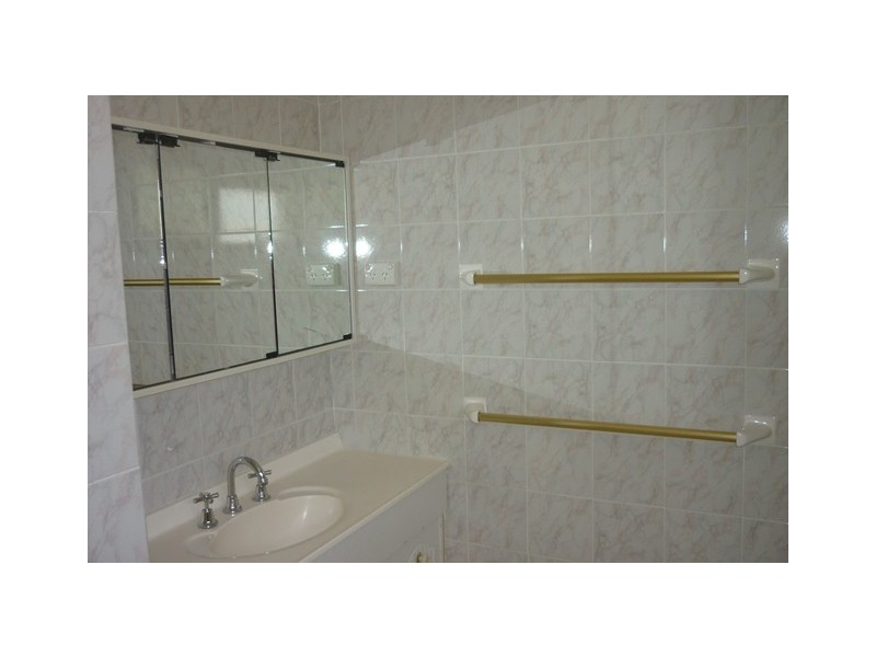 Unit 1/39 Ford Street, Hermit Park QLD 4812