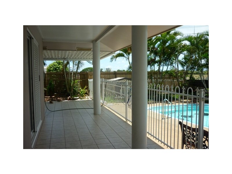 Unit 1/39 Ford Street, Hermit Park QLD 4812