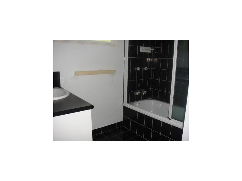 Unit 5/102 Cook Street, North Ward QLD 4810