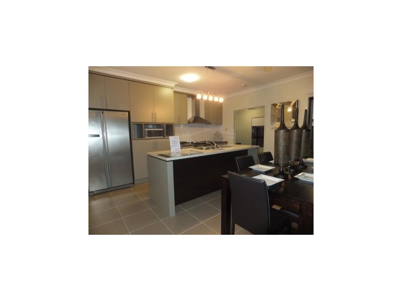 11 Belladonia, Mount Low QLD 4818