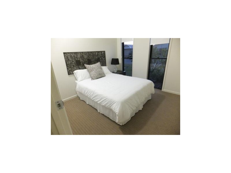 11 Belladonia, Mount Low QLD 4818