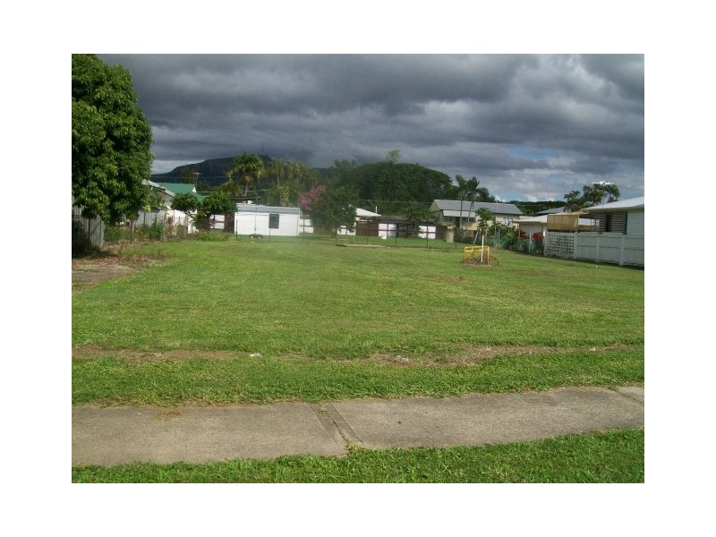 120 Ross River Road, Mundingburra QLD 4812