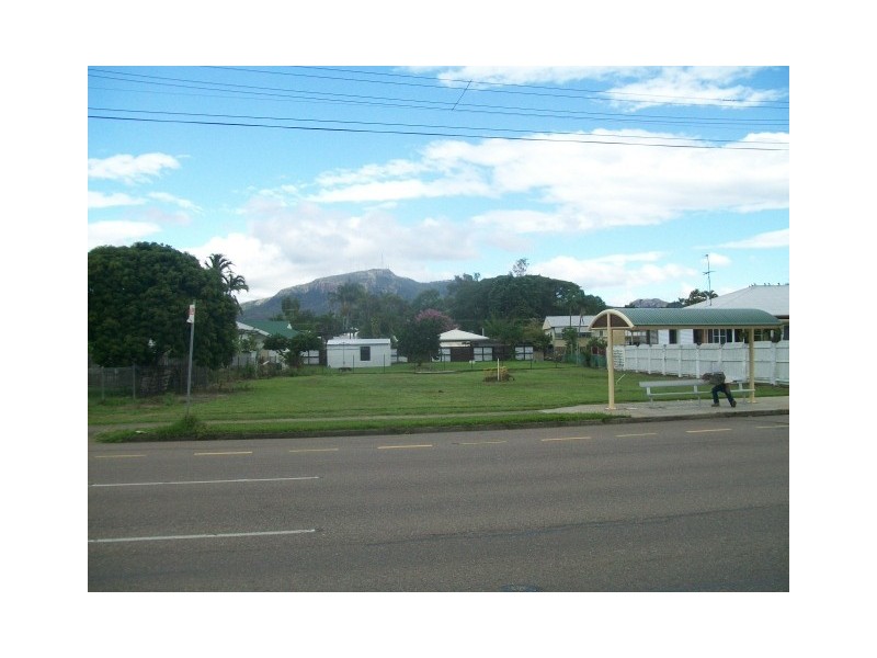 120 Ross River Road, Mundingburra QLD 4812