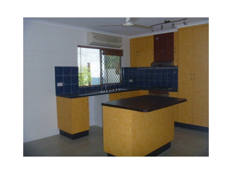 7 Barellen Street, Cranbrook QLD 4814