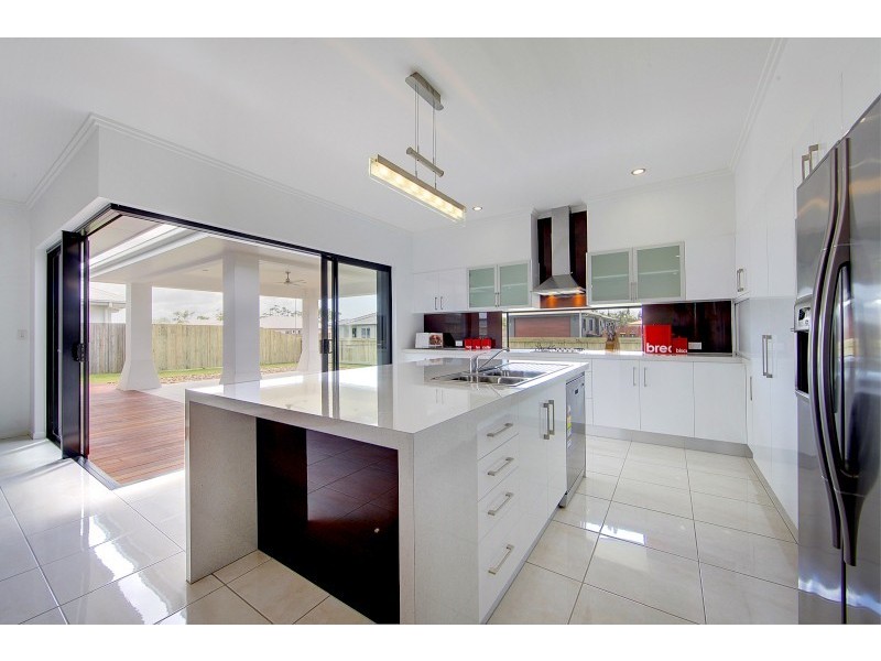 40 Bonnet Road, Mount Low QLD 4818