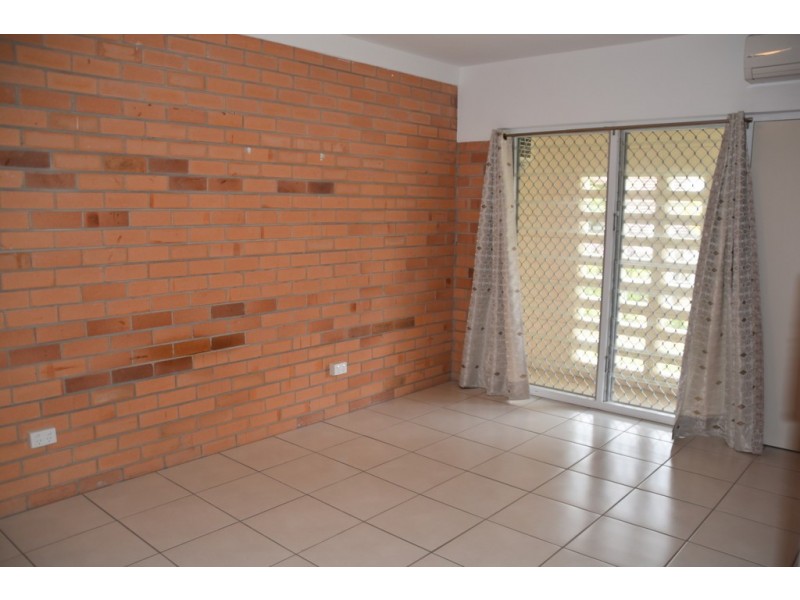 2/68 Eyre Street, North Ward QLD 4810