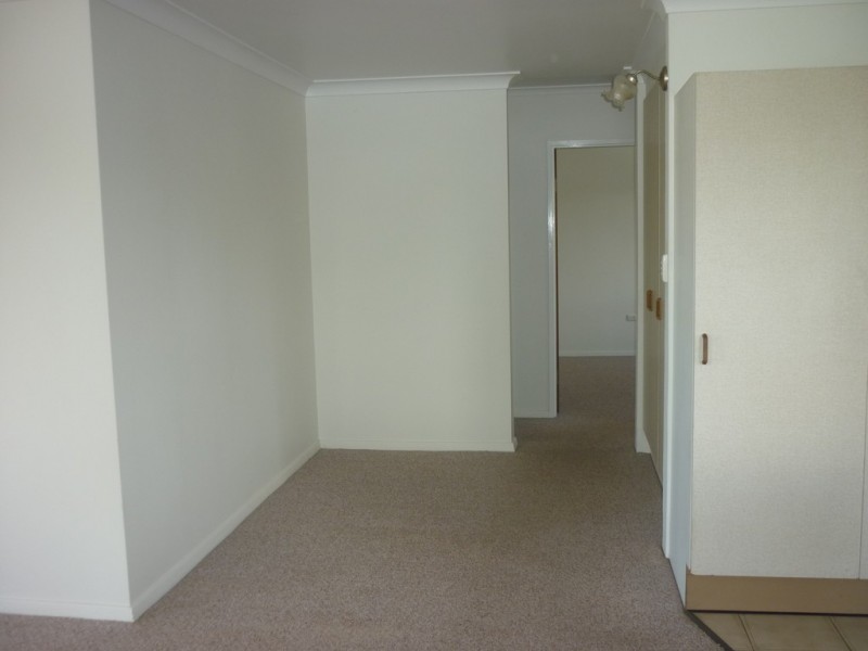 2/139 Mitchell Street, North Ward QLD 4810