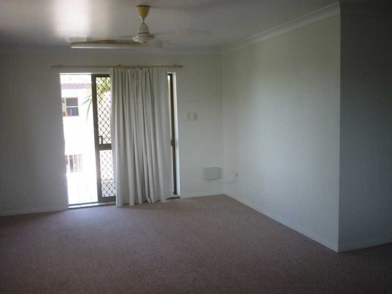 2/139 Mitchell Street, North Ward QLD 4810