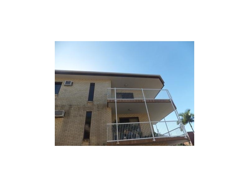 2/139 Mitchell Street, North Ward QLD 4810