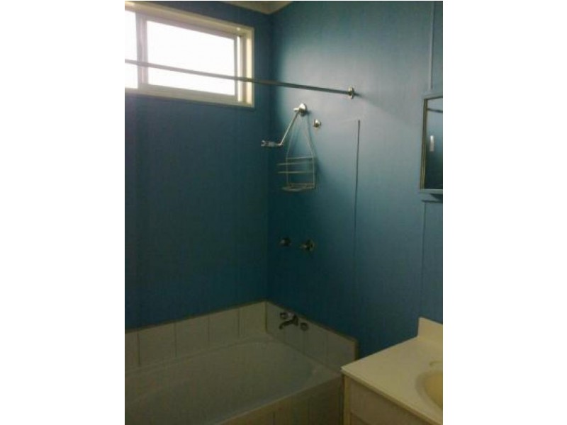 26 Davies Street, Mount Louisa QLD 4814