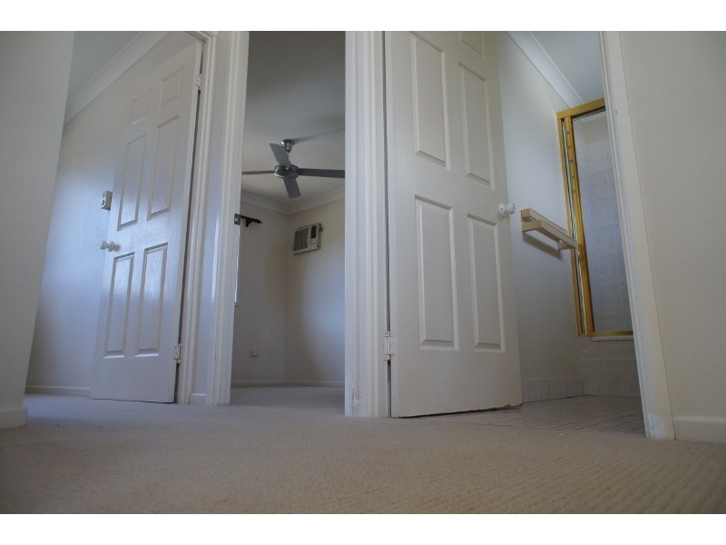 2/94 First Avenue, Railway Estate QLD 4810