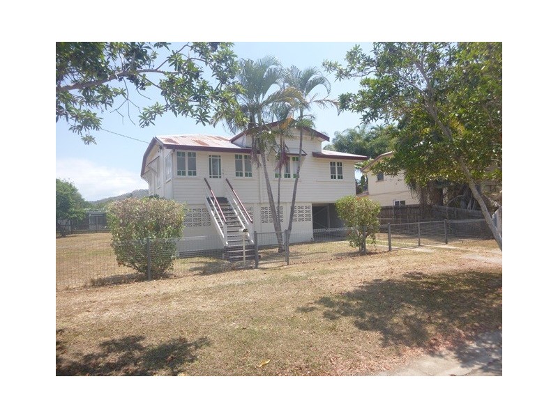 3 Ethel Street, Hyde Park QLD 4812