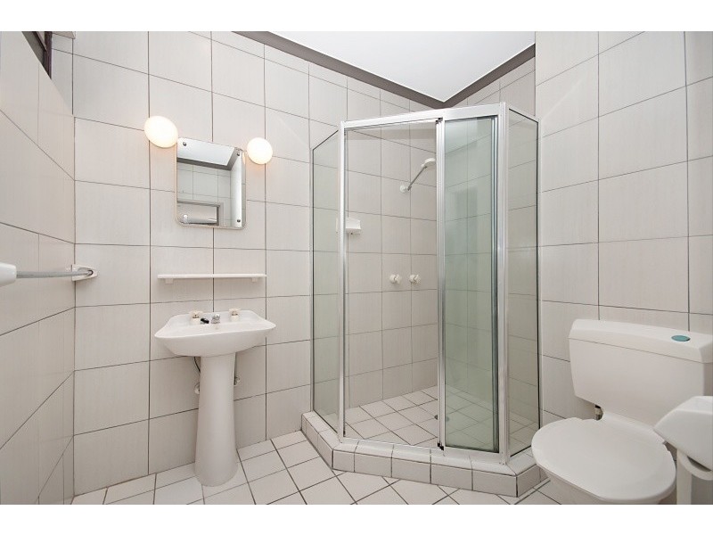 17/7 Hale Street, North Ward QLD 4810