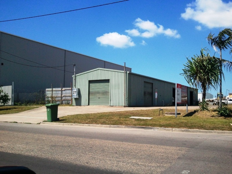 27 Everett Street, Mount St John QLD 4818