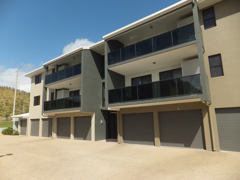 319 Angus Smith Drive, Douglas QLD 4814