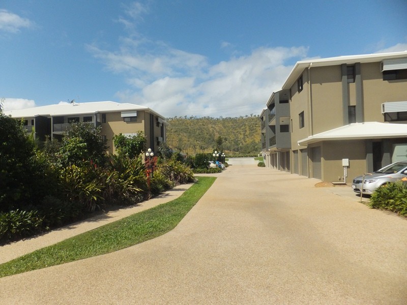 319 Angus Smith Drive, Douglas QLD 4814