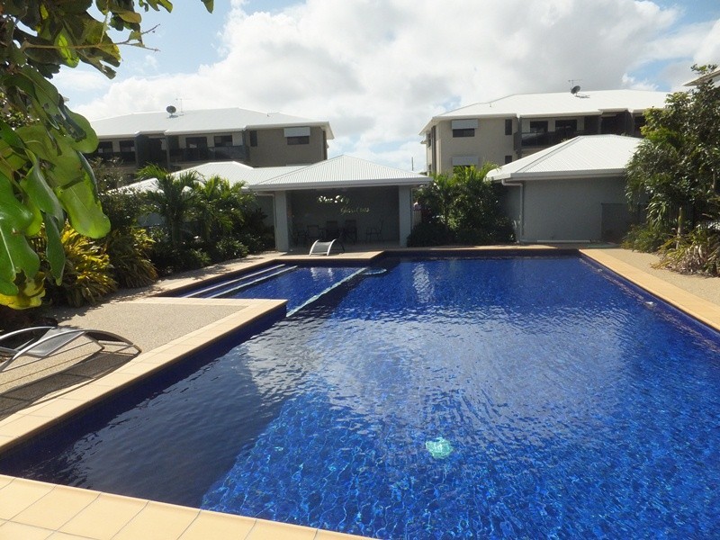 319 Angus Smith Drive, Douglas QLD 4814