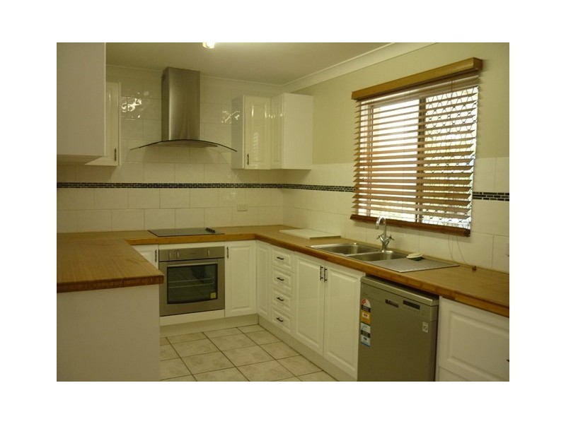 85 Wattle Street, Cranbrook QLD 4814