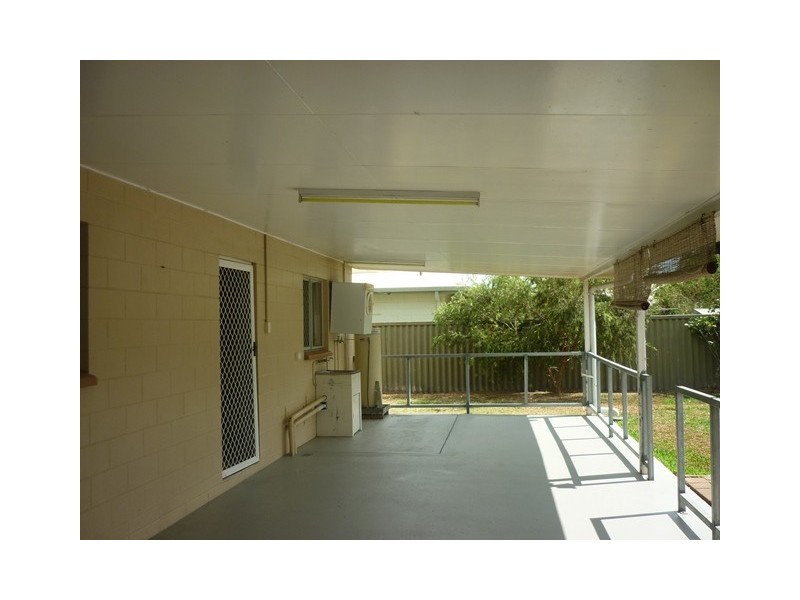 85 Wattle Street, Cranbrook QLD 4814