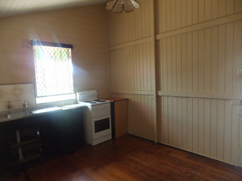 41 Ford Street, Hermit Park QLD 4812