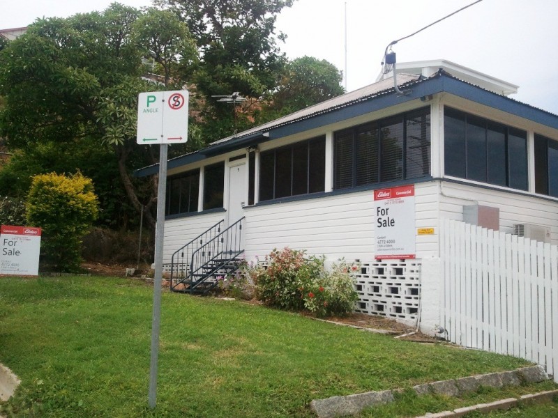 5 Jones Street, Townsville City QLD 4810