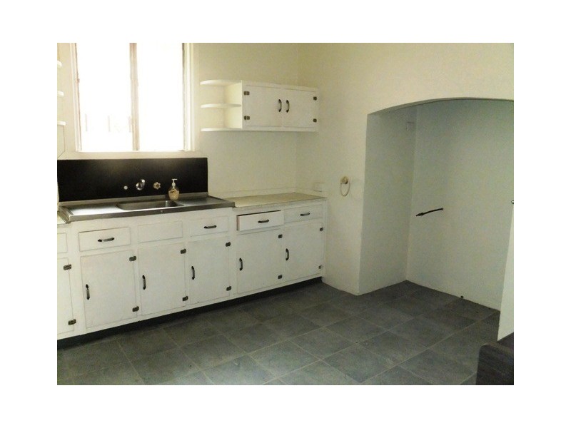 5 Jones Street, Townsville City QLD 4810