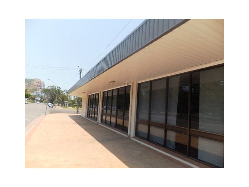 1 – 3 Barlow Street, South Townsville QLD 4810