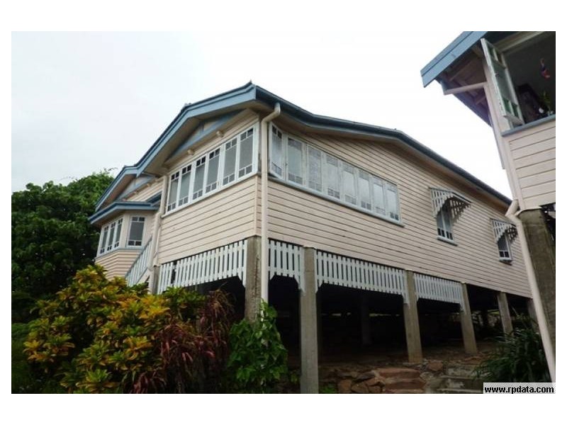 22 HALE STREET, Townsville City QLD 4810