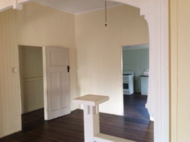 22 HALE STREET, Townsville City QLD 4810