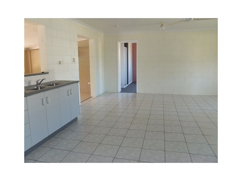 5 Buchanan Street, Mount Louisa QLD 4814