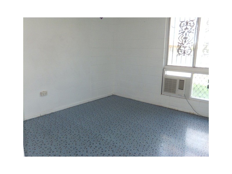 5 Buchanan Street, Mount Louisa QLD 4814