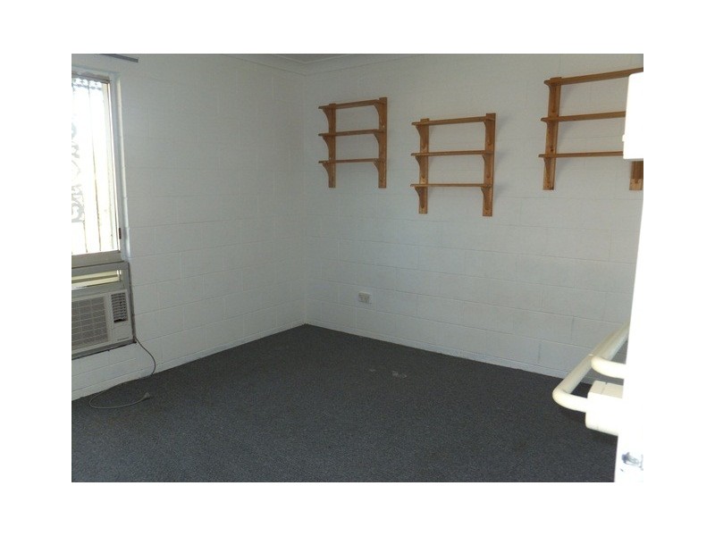 5 Buchanan Street, Mount Louisa QLD 4814