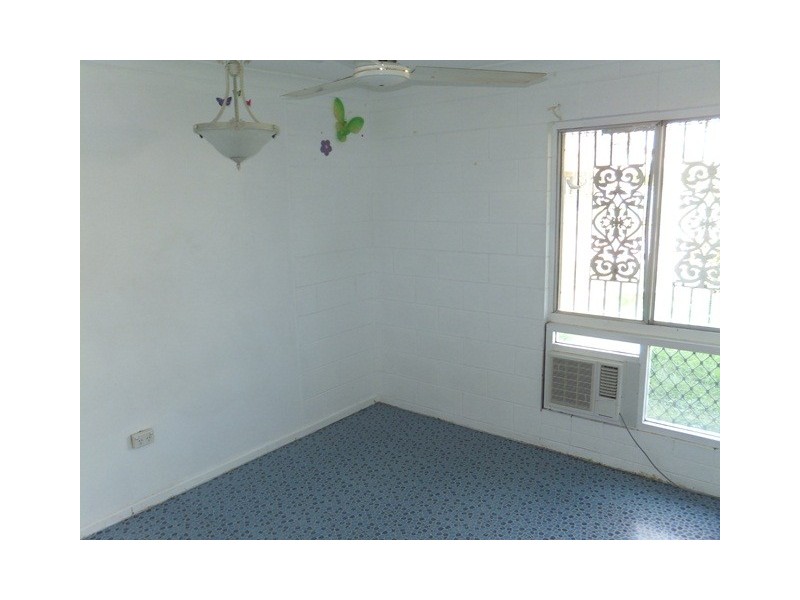 5 Buchanan Street, Mount Louisa QLD 4814