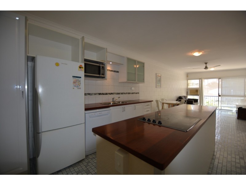 7/163 Eyre Street, North Ward QLD 4810