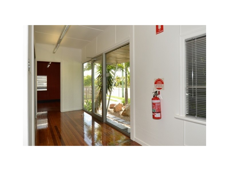 597 ROSS RIVER ROAD, Kirwan QLD 4817