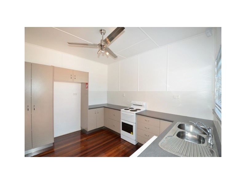 597 ROSS RIVER ROAD, Kirwan QLD 4817