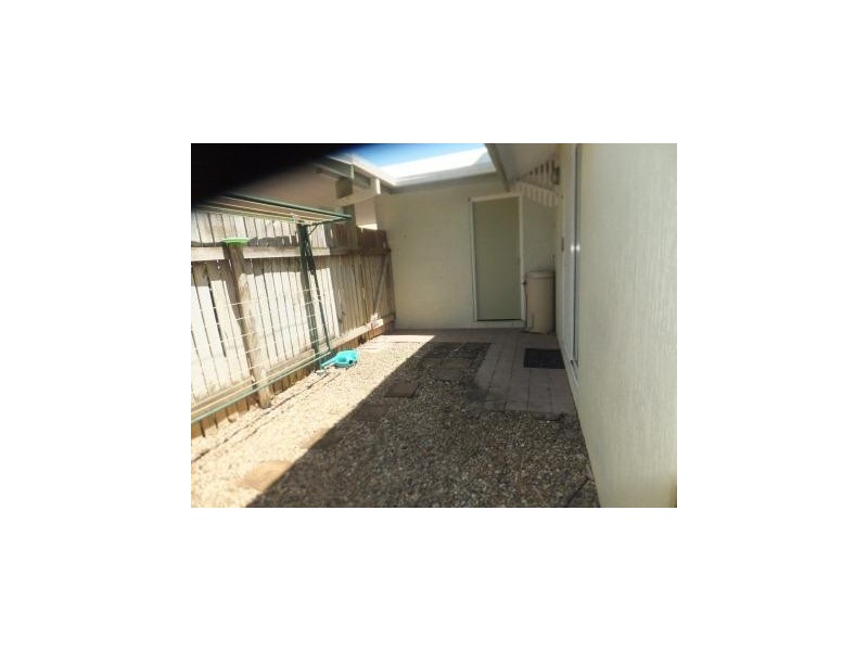 2/94 First Avenue, Railway Estate QLD 4810