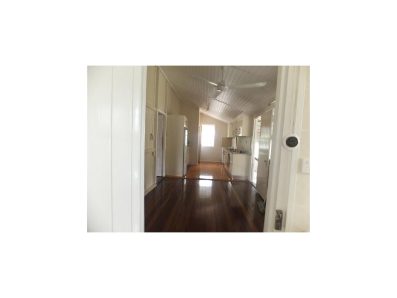 15 Camp Street, Mundingburra QLD 4812